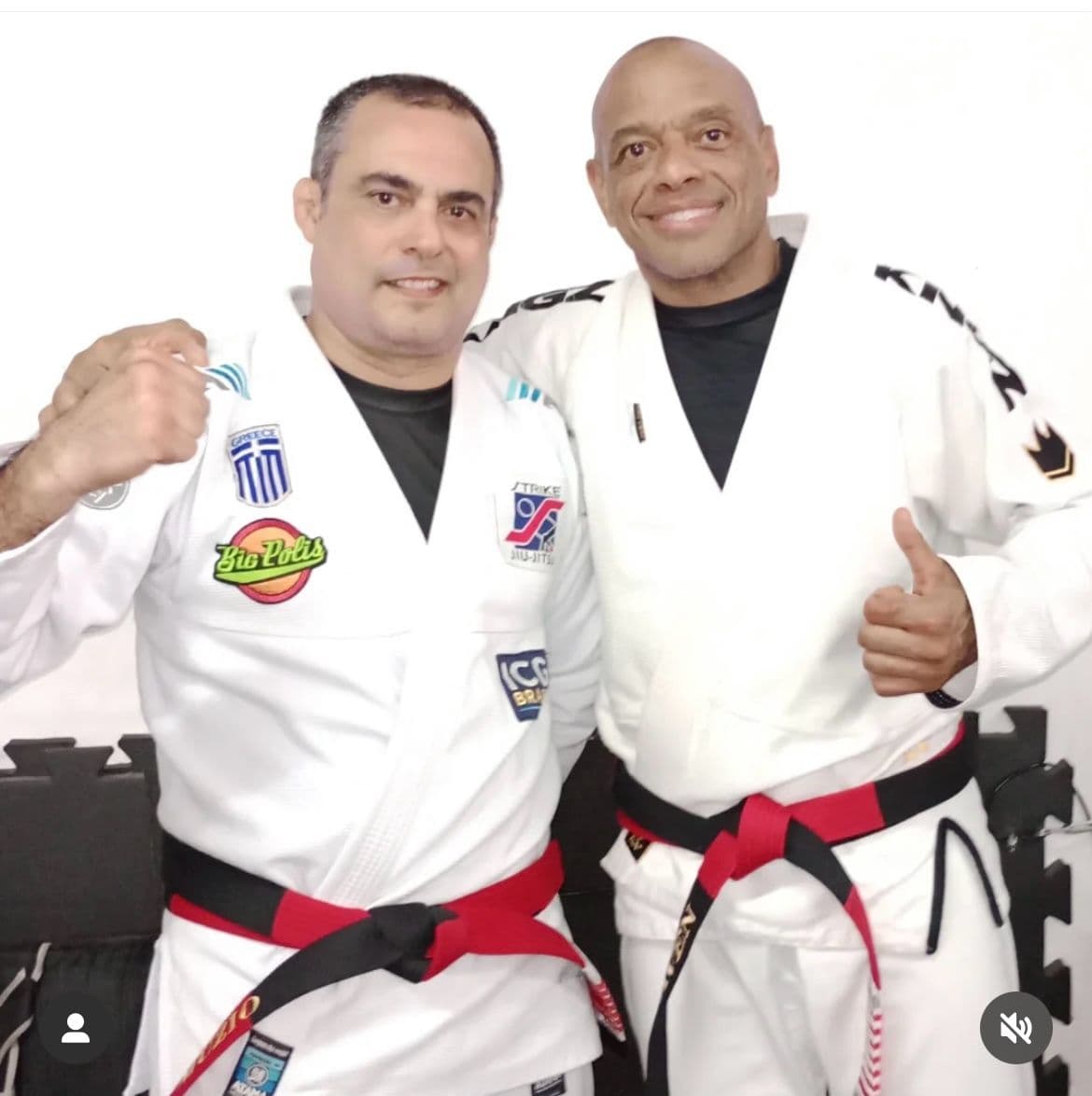 Coral belt promotion with master Roberto Traven